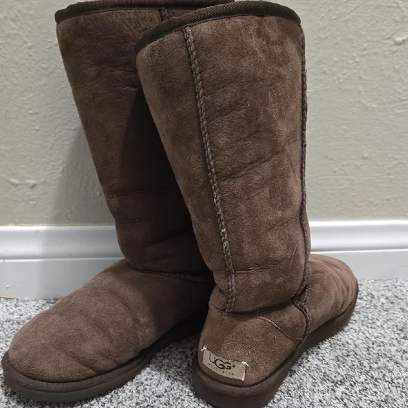UGG Chocolate Suede Boots - Picture 1 of 5